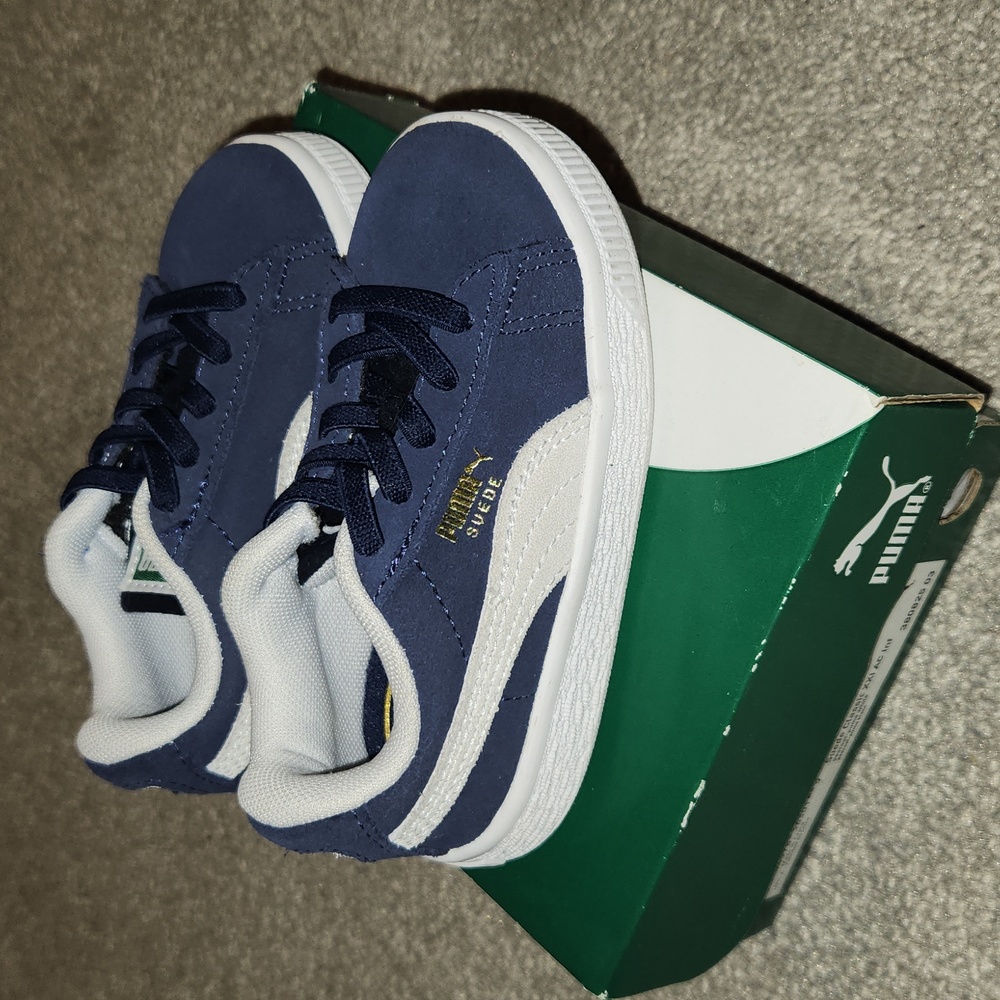 Puma toddler/baby sneakers